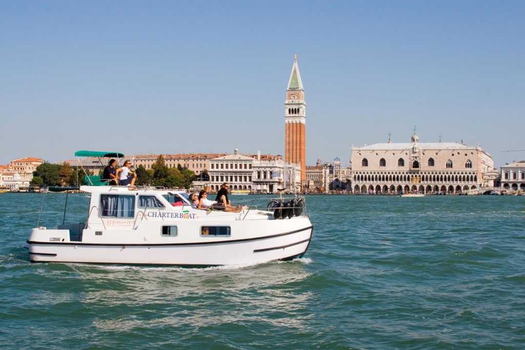 Hausboot bewohnbares Boot in Venedig