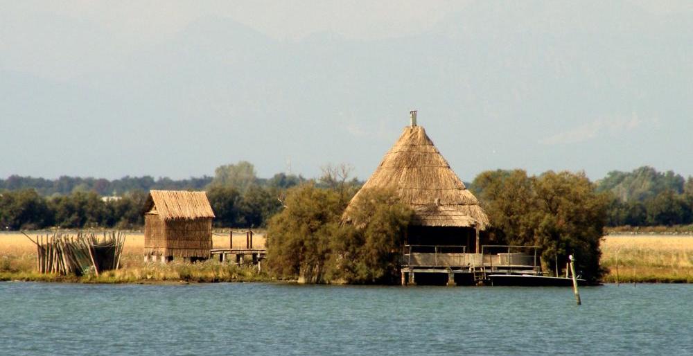 cabanes dans la lagune de Marano
