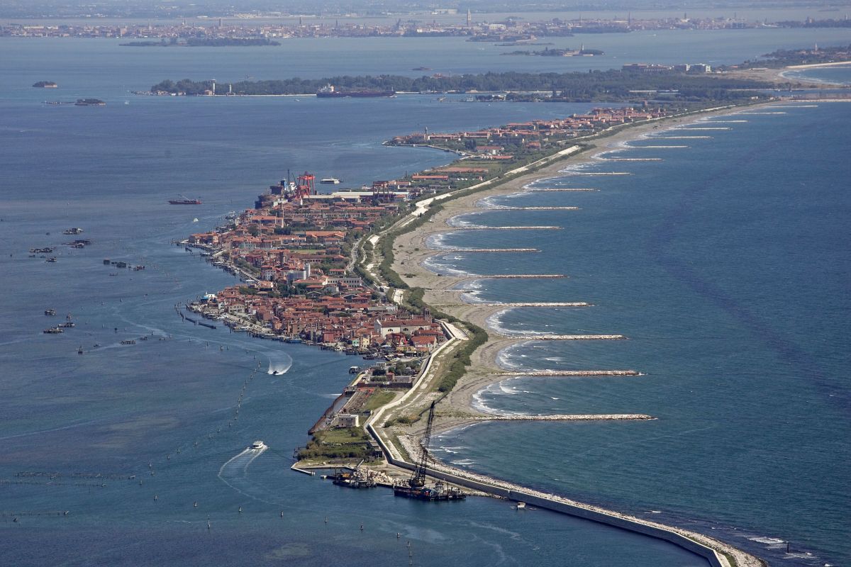 seashore beach of Pellestrina