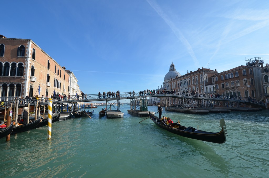 Ponte votivo madonna della salute Venezia