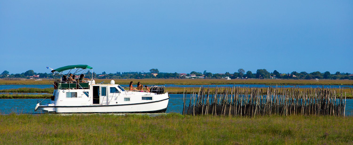 barena torcello laguna in houseboat imbarcazione